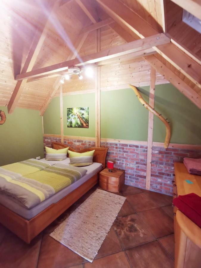 Ziegeleihof Inmitten Von Wiesen Und Waeldern Degenershausen Exterior foto
